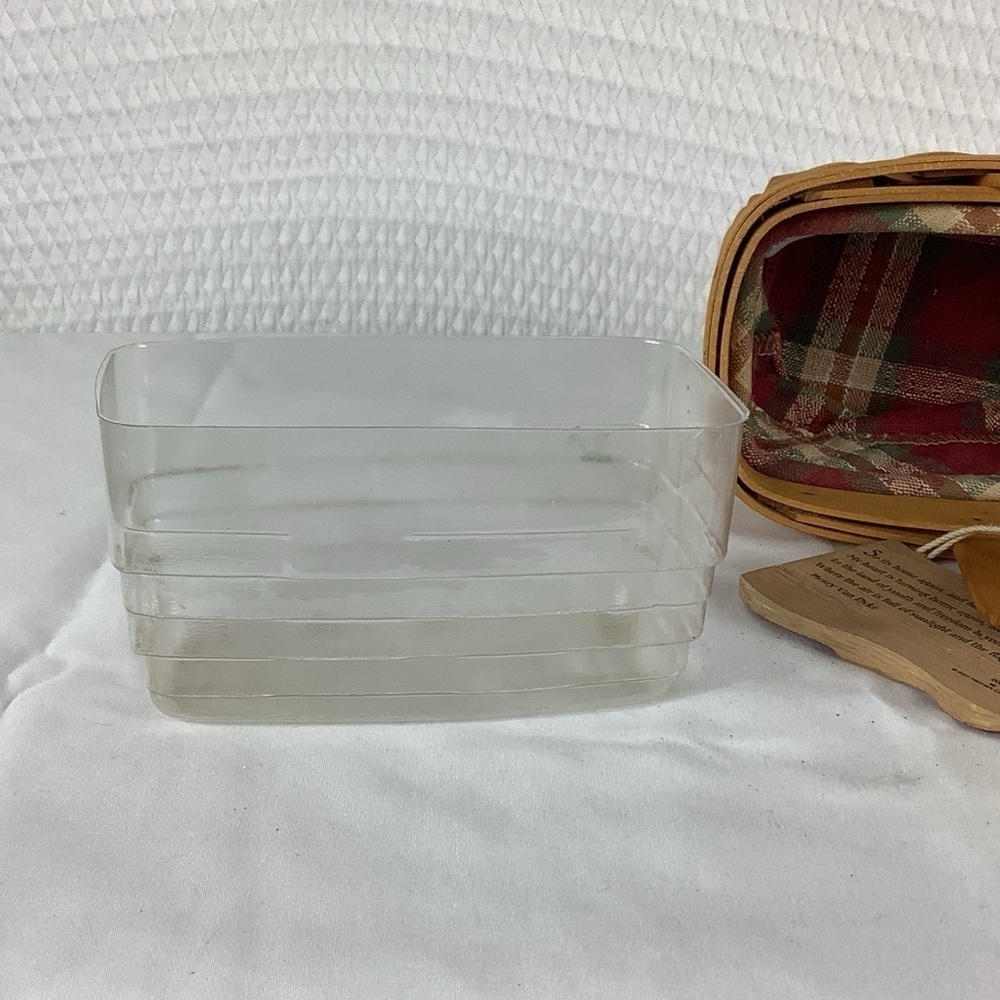 2001 Longaberger Basket Salt & Pepper - Picture 4 of 6